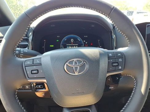 New 2026 Toyota Camry SE FWD image 17