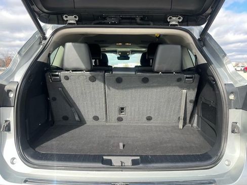 Used 2020 Toyota Highlander Limited image 30