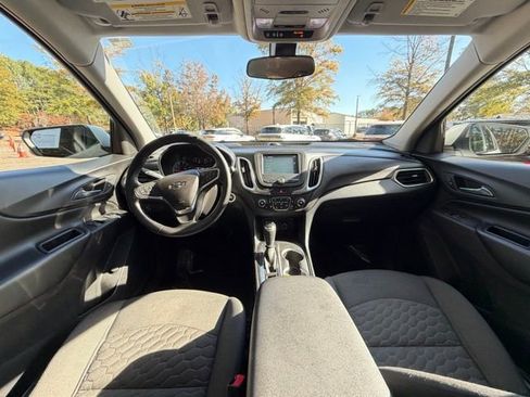 Used 2018 Chevrolet Equinox LT image 6