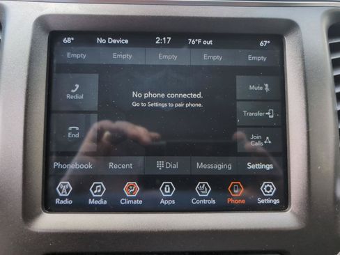 Used 2020 Jeep Cherokee Trailhawk w/ Cold Weather Group AWD/4WD image 28