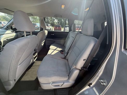 Used 2016 Honda Pilot EX image 19