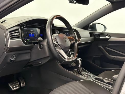 Used 2023 Volkswagen Jetta Sport image 12