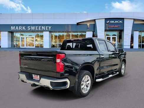 Used 2019 Chevrolet Silverado 1500 LTZ w/ LTZ Premium Package AWD/4WD image 32