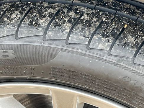 Used 2025 BMW 330i xDrive Sedan image 9