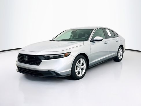 Used 2025 Honda Accord LX image 3