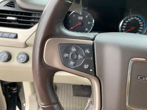 Used 2020 GMC Yukon XL Denali image 28