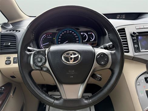 Used 2013 Toyota Venza XLE w/ XLE Premium Pkg image 24