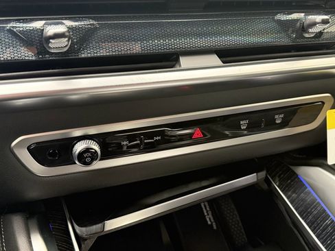 New 2026 BMW X6 xDrive40i image 29