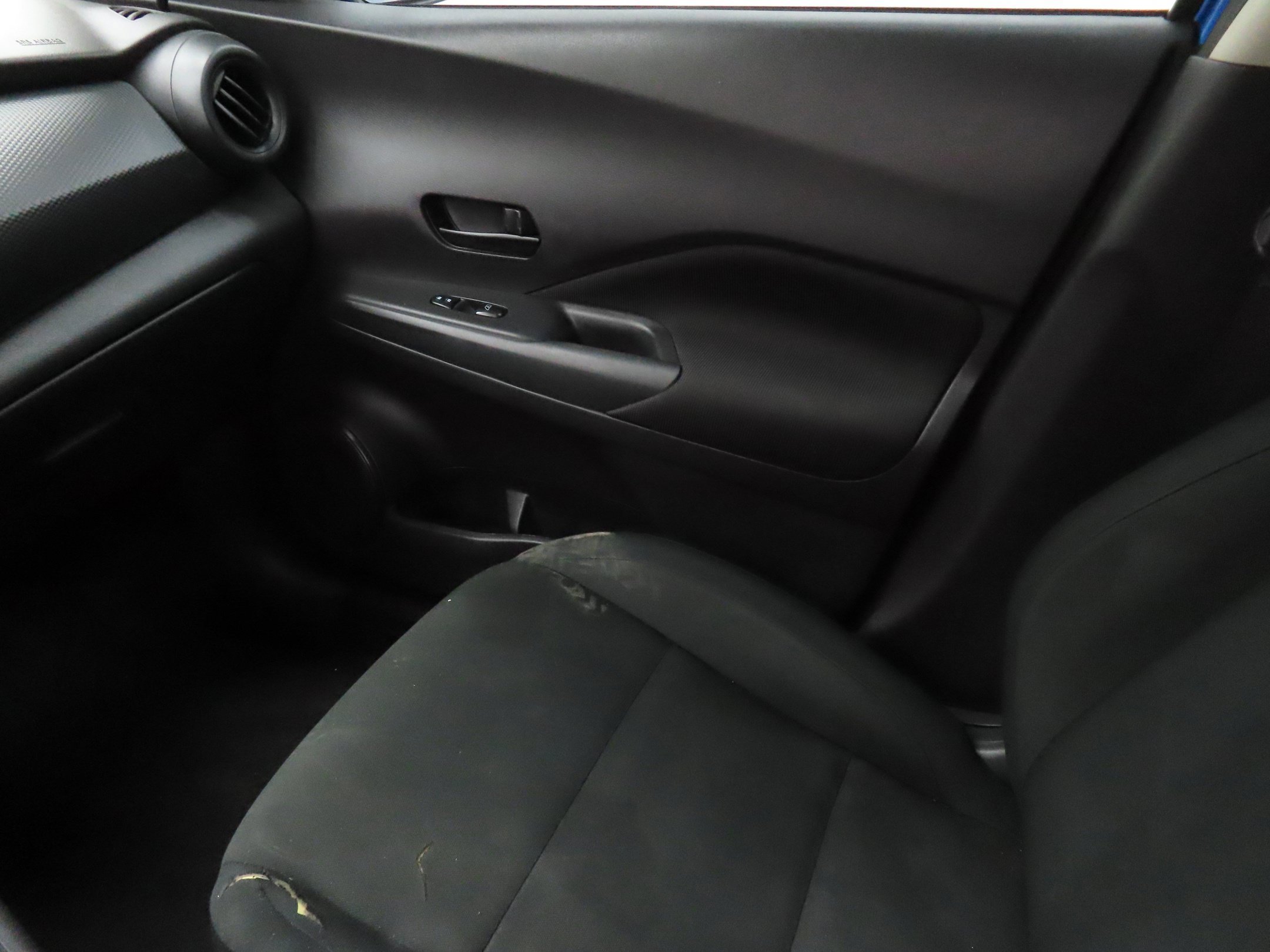 Used 2024 Nissan Kicks S FWD image 19