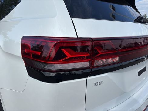 New 2026 Volkswagen Atlas Peak Edition AWD/4WD image 11