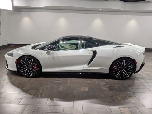 New 2025 McLaren GTS image 3