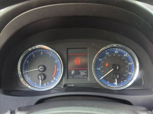 Used 2017 Toyota Corolla LE FWD image 10
