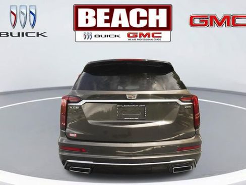 Used 2020 Cadillac XT6 Premium Luxury w/ Platinum Package FWD image 4