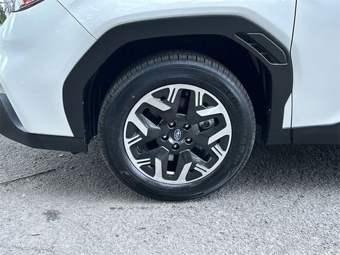 Certified 2025 Subaru Forester Premium image 10