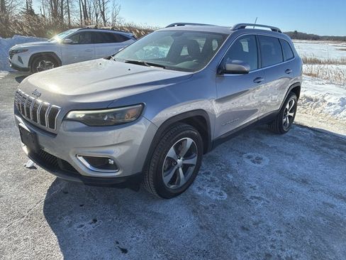 Used 2019 Jeep Cherokee Limited image 5