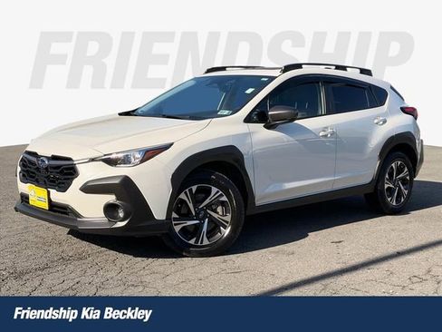 Used 2024 Subaru Crosstrek 2.0i Premium image 1