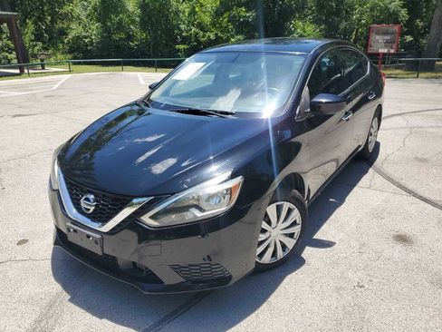 Used 2019 Nissan Sentra S FWD image 1