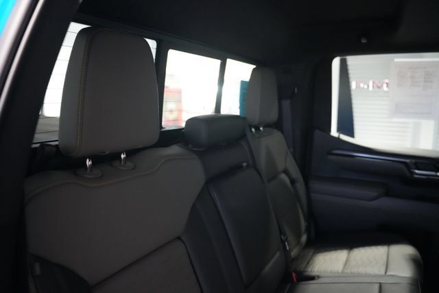 Used 2023 Chevrolet Silverado 1500 ZR2 w/ Technology Package AWD/4WD image 19