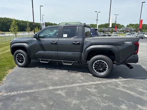 New 2026 Toyota Tacoma TRD Off-Road AWD/4WD image 6