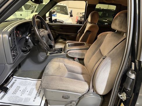 Used 2007 GMC Sierra 2500 SLE w/ Heavy-Duty Power Package AWD/4WD image 6