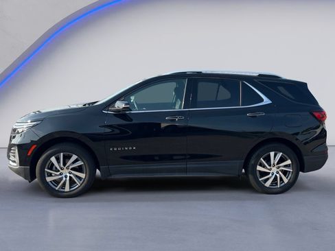 Used 2023 Chevrolet Equinox Premier AWD/4WD image 3