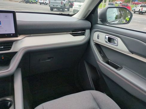 Certified 2026 Ford Explorer Active RWD image 19
