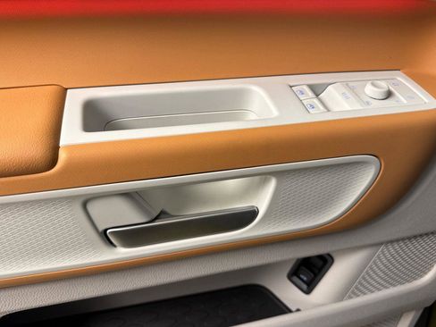 New 2025 Volkswagen ID. Buzz 1st Edition image 10