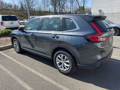 Used 2023 Honda CR-V LX image 25