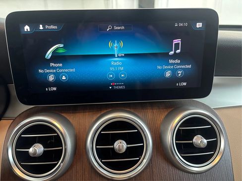 Used 2020 Mercedes-Benz GLC 300 4MATIC image 41