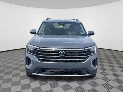Used 2025 Volkswagen Atlas SE AWD/4WD image 3