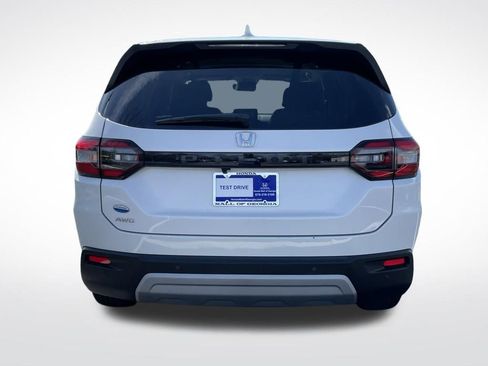 Certified 2025 Honda Pilot EX-L image 5