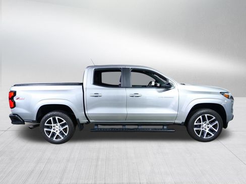 Used 2024 Chevrolet Colorado Z71 w/ Z71 Convenience Package 2 AWD/4WD image 8
