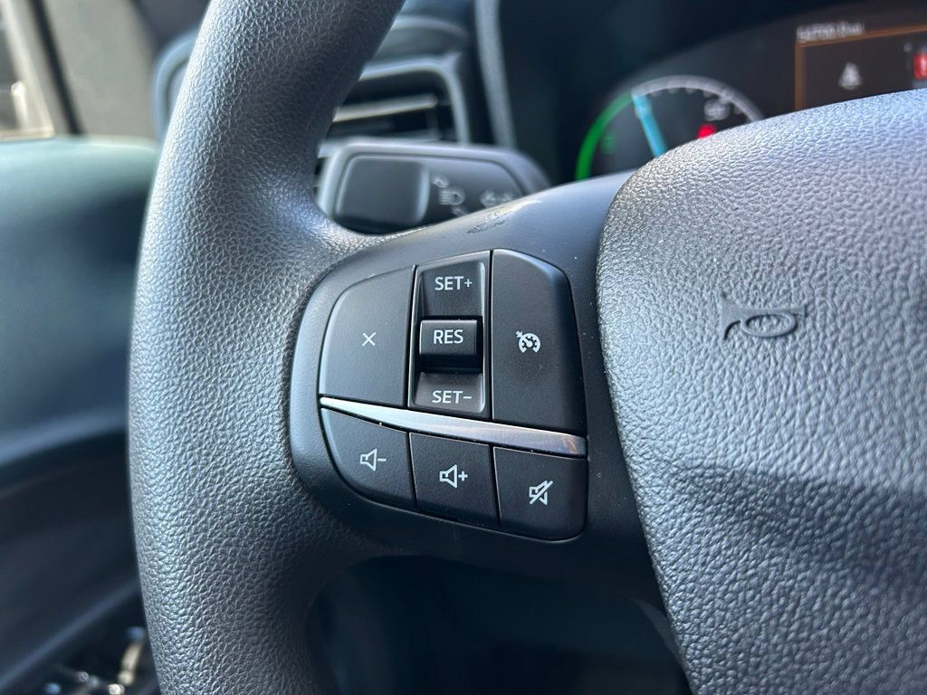 Used 2023 Ford Maverick XL FWD image 21