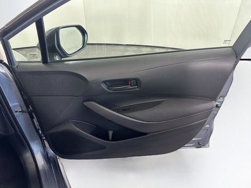 Used 2024 Toyota Corolla LE image 30