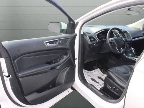 Used 2016 Ford Edge Titanium w/ Canadian Touring Package image 10