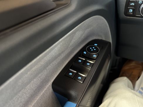 New 2025 Ford Maverick XLT image 31