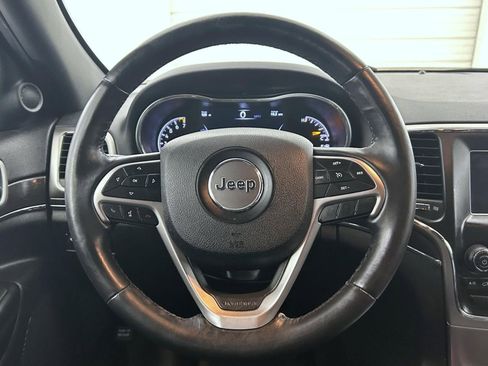 Used 2018 Jeep Grand Cherokee Limited image 11