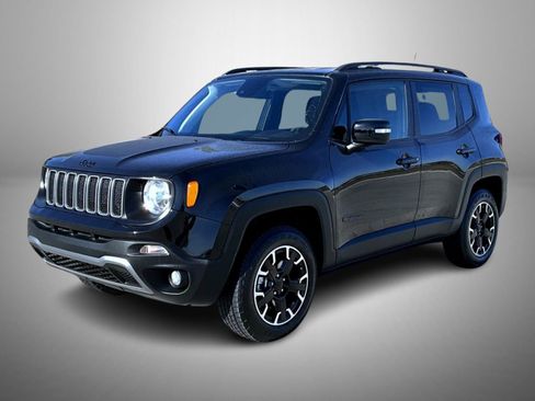 Used 2023 Jeep Renegade Latitude image 1