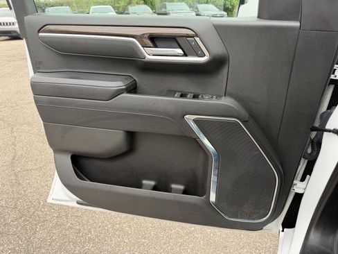 Used 2023 GMC Sierra 1500 Elevation AWD/4WD image 13