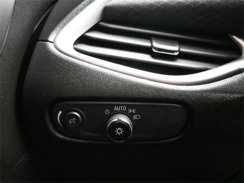 Used 2022 Chevrolet Malibu LS image 18