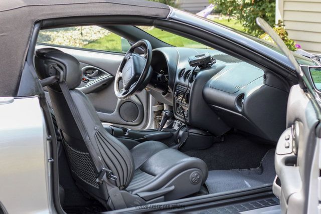 Used 1997 Pontiac Firebird Trans Am RWD image 32