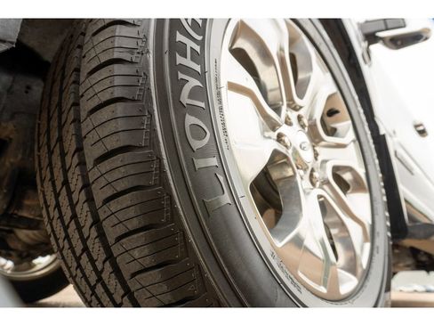 Used 2022 Ford F150 Platinum w/ Equipment Group 701A High image 9