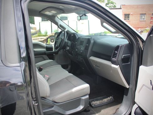 Used 2017 Ford F150 XL w/ Equipment Group 101A Mid RWD image 66