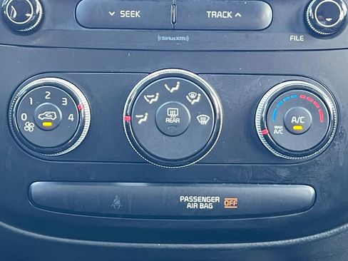 Used 2019 Kia Soul FWD image 4