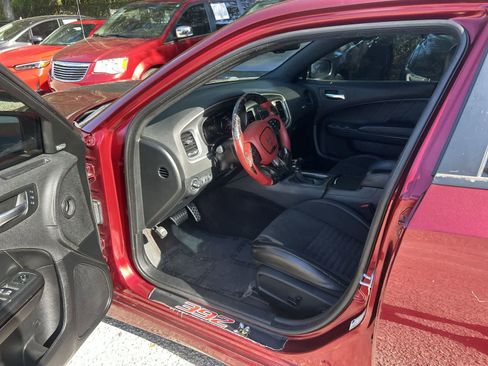 Used 2018 Dodge Charger R/T image 10