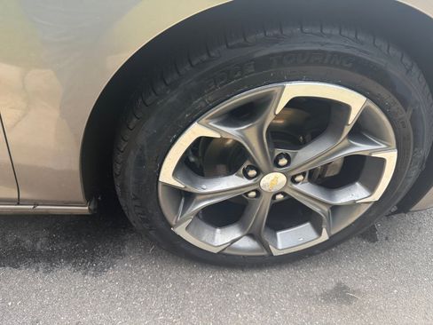 Used 2023 Chevrolet Malibu LT FWD image 28