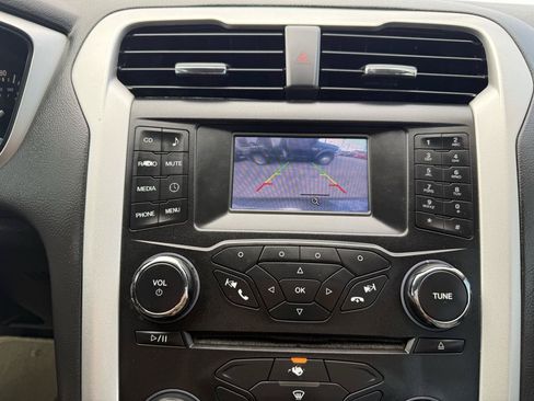 Used 2015 Ford Fusion S FWD image 19