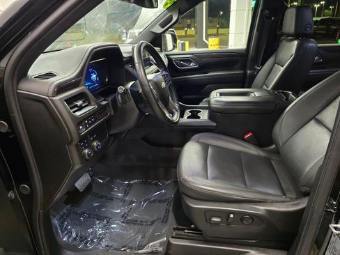 Used 2024 Chevrolet Tahoe LT AWD/4WD image 16