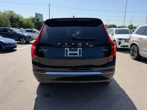 Used 2024 Volvo XC90 B6 Plus AWD/4WD image 5