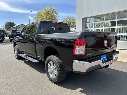 Certified 2024 RAM 2500 Big Horn AWD/4WD image 3